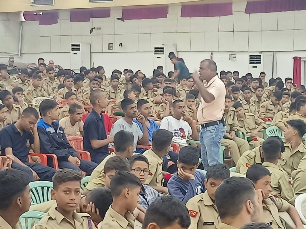 Deepak Kumar Prasad interacting with NCC cadets during SSB workshop